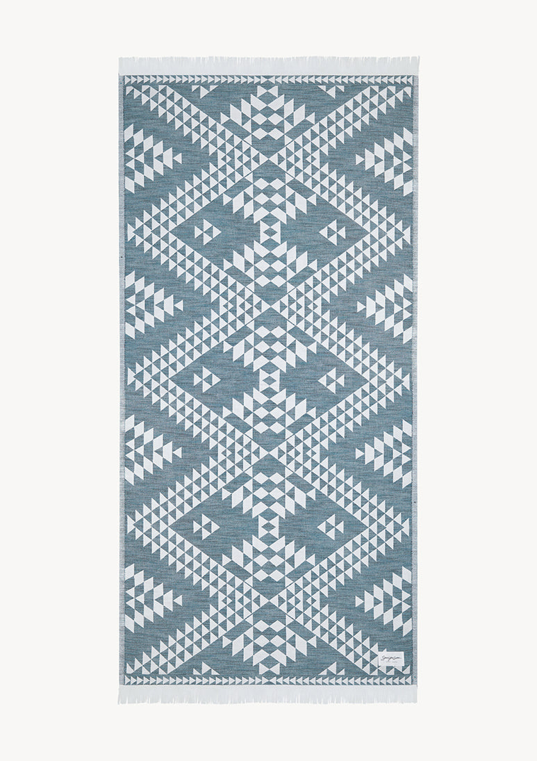 Zipolite Jacquard Beach Towel - Emerald